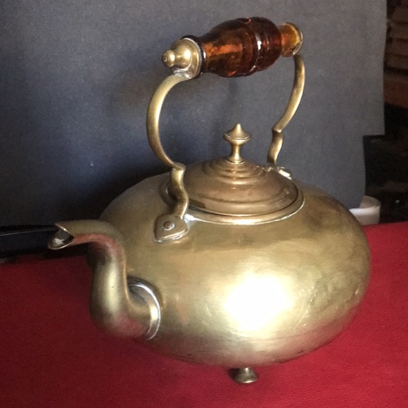 J.C. Brass  gooseneck footed tea pot - Picture 2 of 7